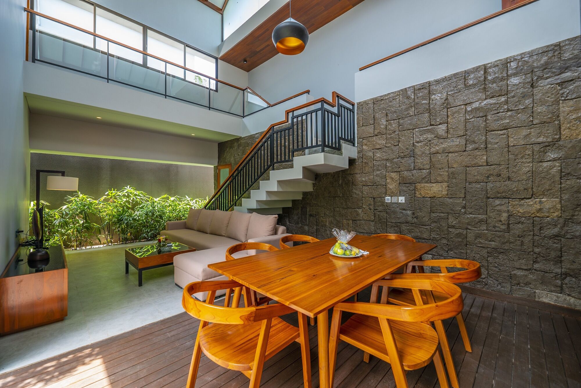 Agranusa Signature By Danapati Villa